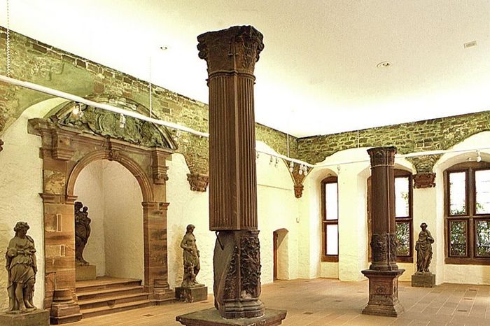 Innenansicht des Kaisersaals im Ottheinrichsbau von Schloss Heidelberg