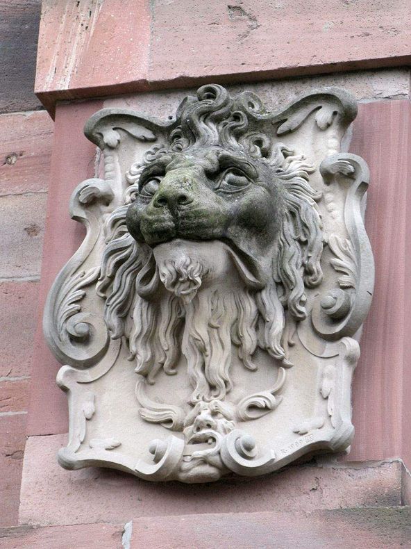 Heidelberg Palace, lion's head