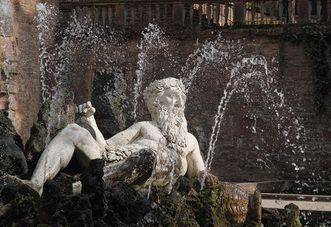 Fountain with "Father Rhine" in the garden at Heidelberg Castle