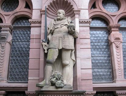 Sculpture of Friedrich III on the facade of the Ottheinrich’s Wing