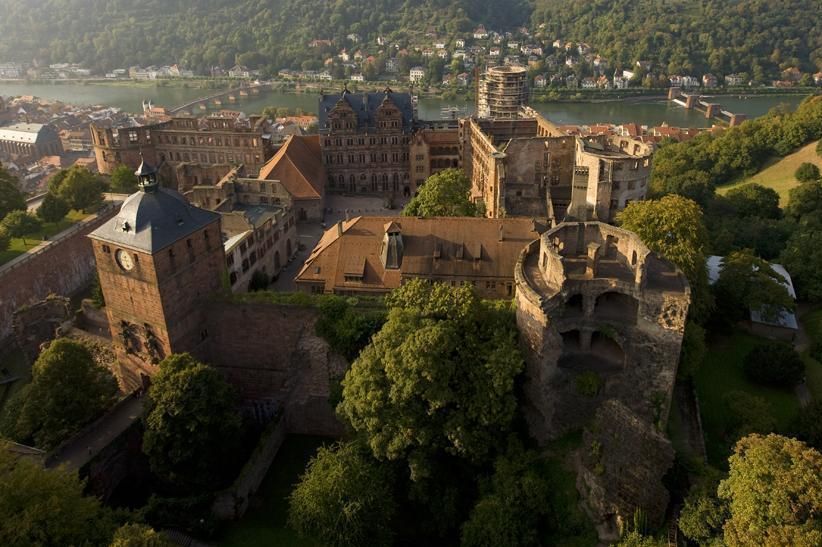 Luftaufnahme von Schloss Heidelberg; 
