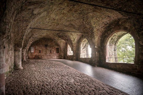 Schloss Heidelberg, Außengang des Schlosses