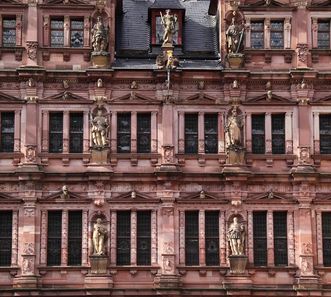 Vue de l’aile Friedrich du château de Heidelberg 