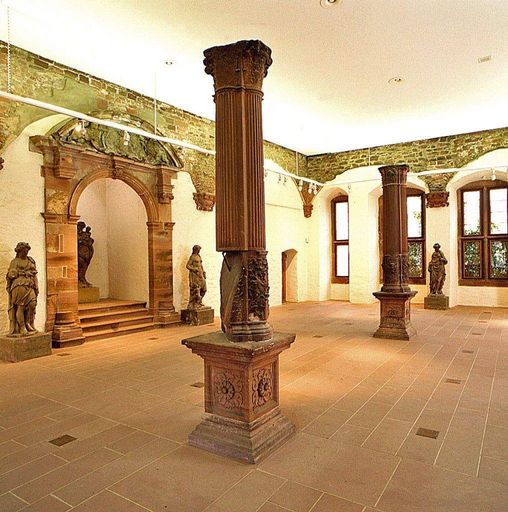 Château de Heidelberg, Vue dans le salon impérial