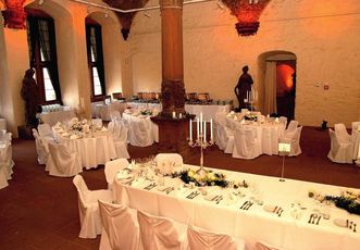 Vue intérieure du Salon impérial dans le bâtiment Ottheinrich du château de Heidelberg 