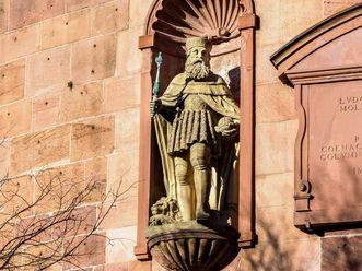 Schloss Heidelberg, Detailaufnahme Statue Außenwand Ludwig V.