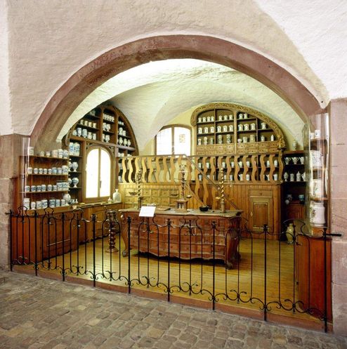 Schloss Heidelberg, Blick ins Apothekermuseum