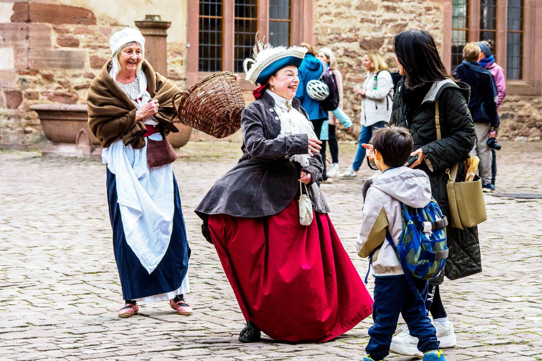 Schloss Heidelberg, Event, Frühlingserwachen, Kostümführerin  