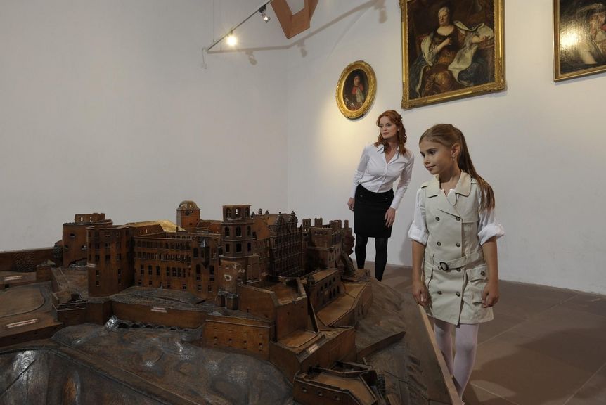 Schloss Heidelberg, Eine Familie im Schlossinnern