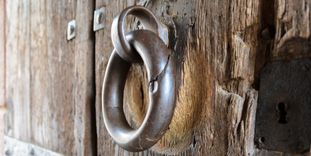 Iron ring on the gate tower at Heidelberg Castle.