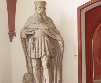 Prince-Elector Ludwig V, sandstone sculpture in the Ruprecht’s Wing at Heidelberg Castle